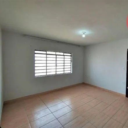 Rent this 2 bed house on Rua Doutor Cândido Rodrigues in Centro, Bragança Paulista - SP