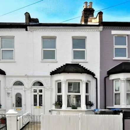 Buy this 3 bed townhouse on Westgate Road in London, SE25 4NA