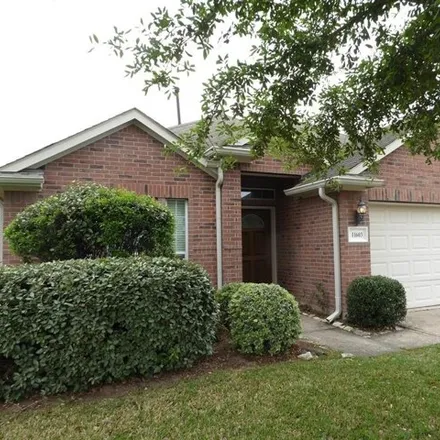 Rent this 3 bed house on 11621 Cross Springs Drive in Pearland, TX 77584