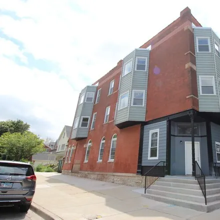 Rent this 2 bed apartment on 1801 W School St