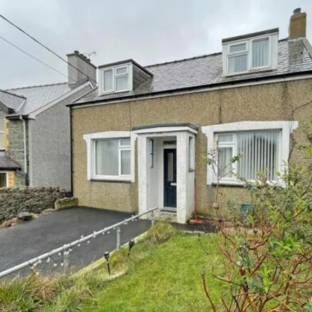 Buy this 3 bed house on Yr Hen Ysgol in Stryd Yr Afon, Trefor