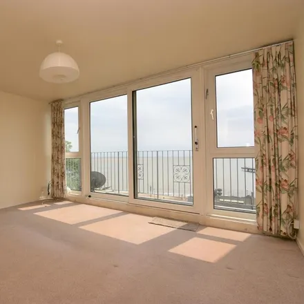 Image 4 - Domino's, 73 Undercliff Road West, Felixstowe, IP11 2AD, United Kingdom - Apartment for rent