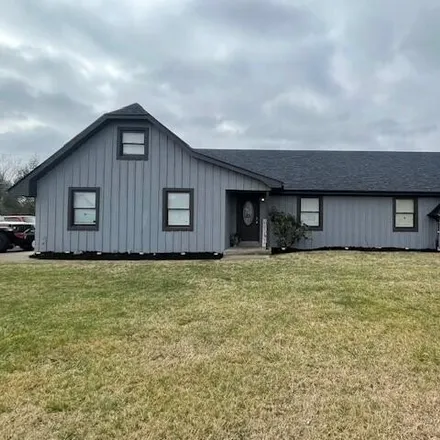Buy this 5 bed house on 1292 Maple Drive in Oak Hill, Pulaski County