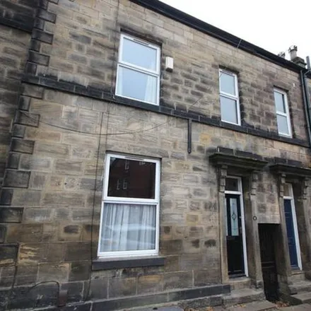 Rent this 5 bed townhouse on Victoria Road Buckingham Road in Victoria Road, Leeds