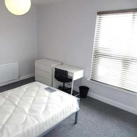 Image 3 - 41 Sharrow Street, Sheffield, S11 8BZ, United Kingdom - Townhouse for rent