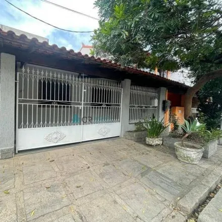 Buy this 2 bed house on Carrefour in Rua Valter Barbosa, Campo Grande