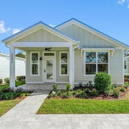 Buy this 2 bed house on 12072 Lakeshore Way in Wildwood, FL 34484