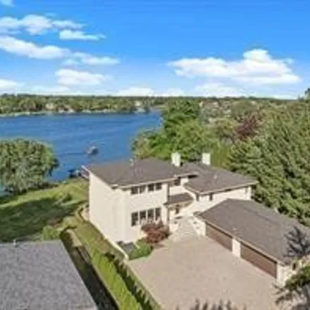 Image 2 - 2999 Long Ridge Court, West Bloomfield Township, MI 48323, USA - House for sale