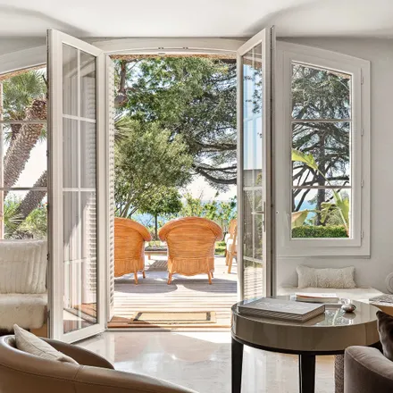 Image 5 - 7 Avenue des Pins Parasols, 06150 Cannes, France - Apartment for sale