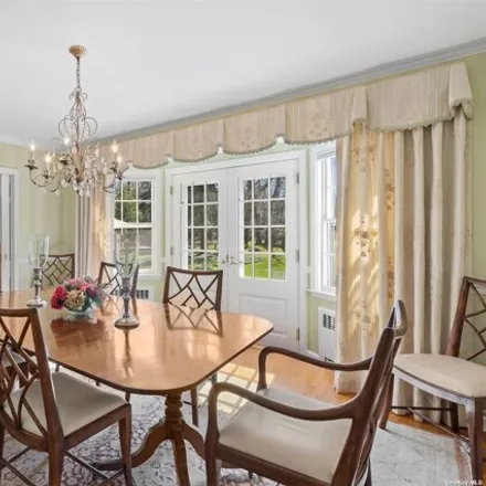 Image 7 - 1670 Moores Hill Road, Syosset, NY 11791, USA - House for sale