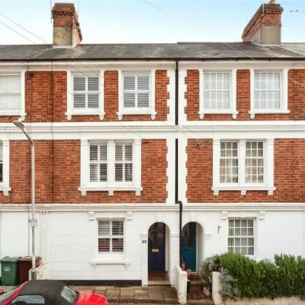Buy this 3 bed townhouse on Grecian Road in Royal Tunbridge Wells, TN1 1TG