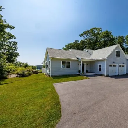 Image 7 - 153 Niantic River Rd, Waterford, Connecticut, 06385 - House for sale