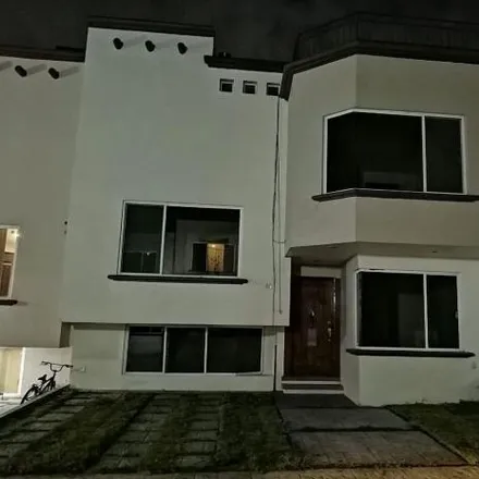 Buy this 4 bed house on UNITEC Atizapán - Universidad Tecnológica de México in Boulevard Calacoaya, 52990 Atizapán de Zaragoza