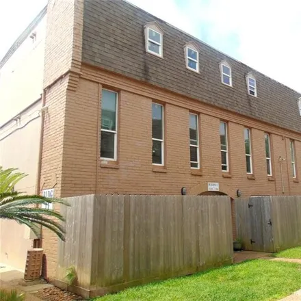 Buy this 1 bed condo on 215 Post Office St Apt 1101 in Galveston, Texas