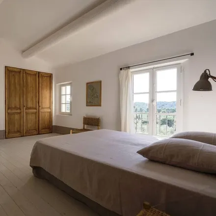 Rent this 7 bed house on 13520 Maussane-les-Alpilles