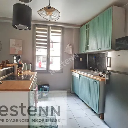 Rent this 1 bed apartment on 4 Rue Saint-Martin in 95300 Pontoise, France