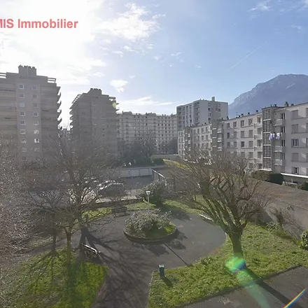 Image 6 - 42 Avenue des Tirignons, 38570 Goncelin, France - Apartment for rent