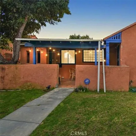 Buy this 4 bed house on 673 North Vista Street in Los Angeles, CA 90036