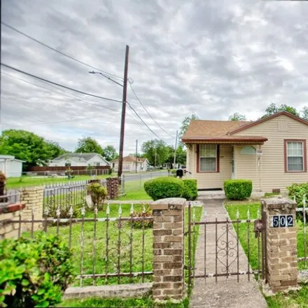 Image 2 - 121 Garland Street, San Antonio, TX 78204, USA - House for sale