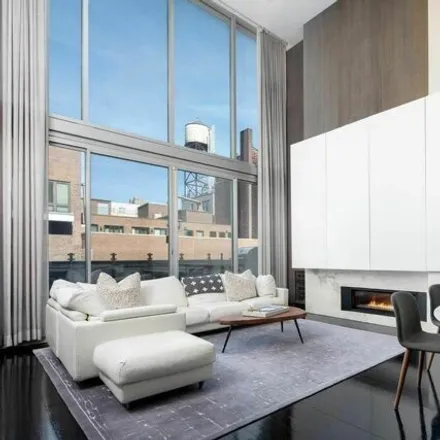 Image 1 - 206 East 73rd Street, New York, NY 10021, USA - Condo for sale