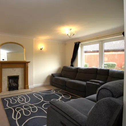 Image 4 - Maize Close, Squires Way, Derby, DE23 3XB, United Kingdom - House for rent