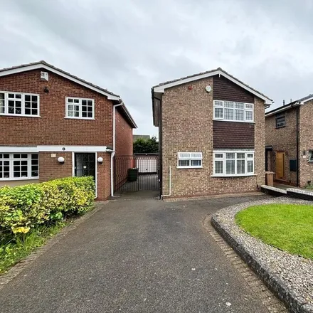 Rent this 3 bed house on Tackley Close in Shirley, B90 2SB