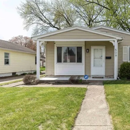 Buy this 3 bed house on 525 South 23rd Street in South Bend, IN 46615