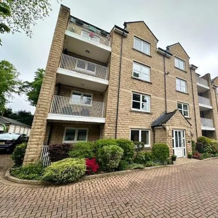 Buy this 2 bed apartment on Ravenscliffe Close in Skircoat Green, HX3 0RW