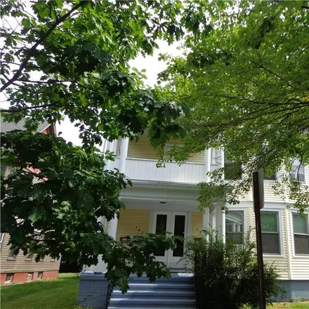 Buy this 6 bed townhouse on 179 Maple Street in New Haven, CT 06511