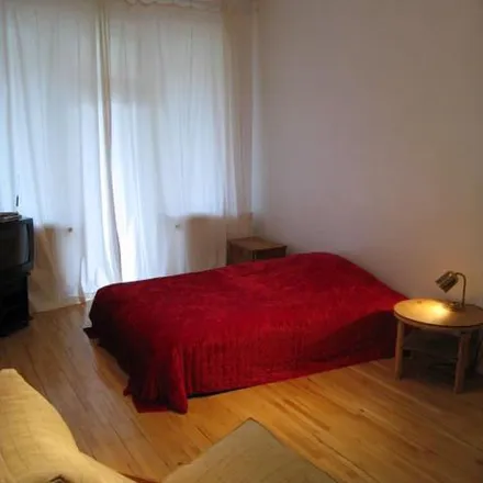 Rent this 2 bed apartment on Indigo Blumenladen in An der Questenhorst 10, 30173 Hanover