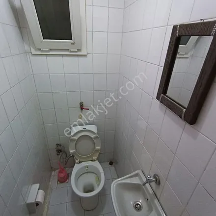 Rent this 3 bed apartment on Hacettepe Üniversitesi Hastanesi in A.Adnan Saygun Caddesi, 06240 Altındağ