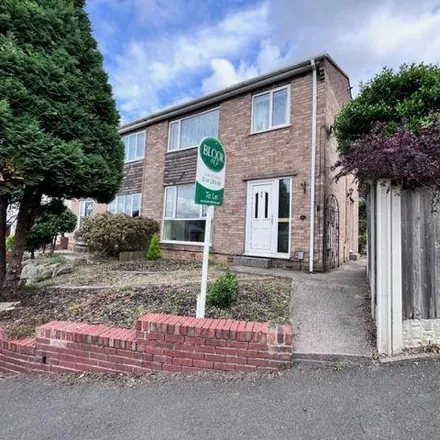 Rent this 3 bed duplex on 64 Smithy Wood Crescent in Sheffield, S8 0NT