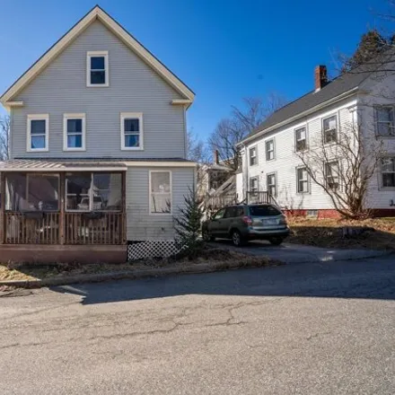 Buy this 3 bed house on 20 Weymouth Street in Richmond, ME 04357