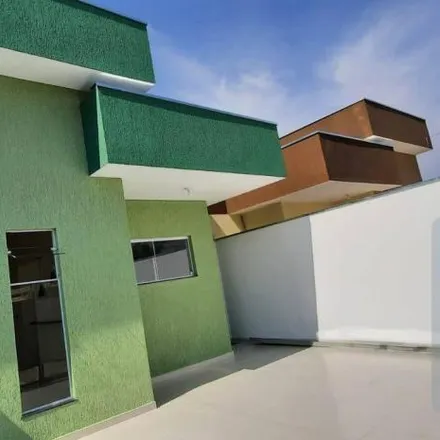 Buy this 3 bed house on Avenida Alberto Winter de Araujo in Piracangaguá, Taubaté - SP