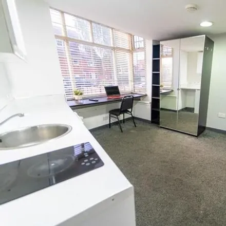 Image 3 - The Priory Surgery, 319 Vicarage Road, Stirchley, B14 7NN, United Kingdom - Apartment for rent