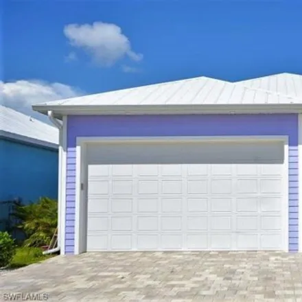 Buy this 3 bed house on 2916 Trawler Lane in Saint James City, Lee County