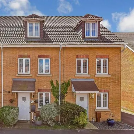 Buy this 4 bed townhouse on Osborne Way in Aldwick, PO21 3FE