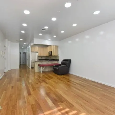 Image 3 - 1552 West 3rd Street, New York, NY 11204, USA - Condo for sale