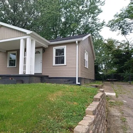 Buy this 2 bed house on 2121 Kathleen Ave in Evansville, Indiana