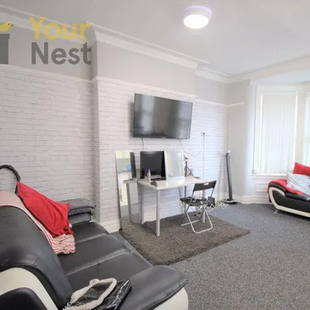 Rent this 4 bed apartment on 4-30 Headingley Avenue in Leeds, LS6 3EJ