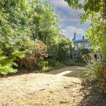 Image 4 - Perryn Road, London, W3 7LL, United Kingdom - House for sale