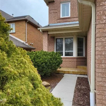Rent this 4 bed apartment on 147 Bonny Meadows Drive in Aurora, ON L4G 6N9