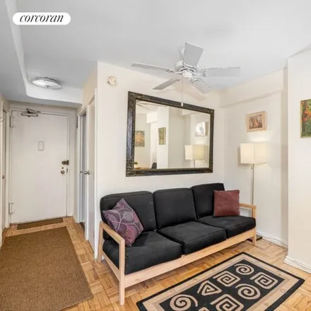Image 1 - 150 East 37th Street, New York, NY 10016, USA - Condo for sale