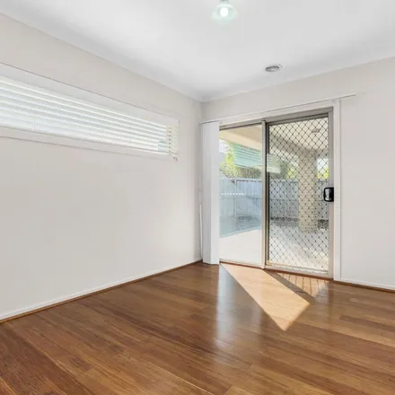 Image 8 - Elmswood Boulevard, Keysborough VIC 3173, Australia - Apartment for rent