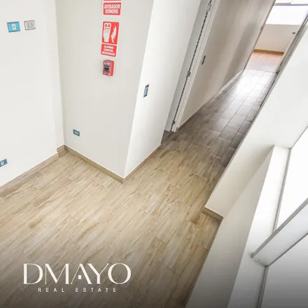 Buy this studio apartment on Institución educativa inicial Travesuras in Cristobal de Peralta Sur, Santiago de Surco