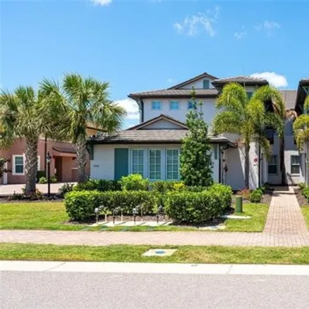 Buy this 3 bed condo on Royal Lakes Driving Range in 4700 Divot Loop, Lakewood Ranch