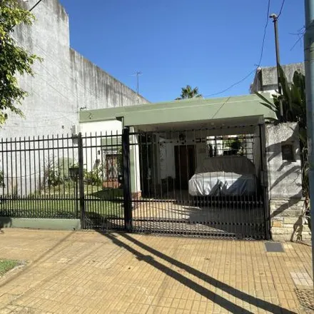 Image 2 - Antartida Argentina 2362, Munro, B1605 CYC Vicente López, Argentina - House for sale