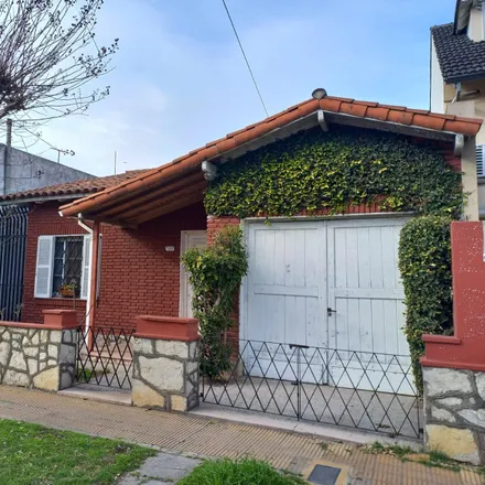 Buy this 2 bed house on Defensa 1652 in Partido de Morón, Haedo