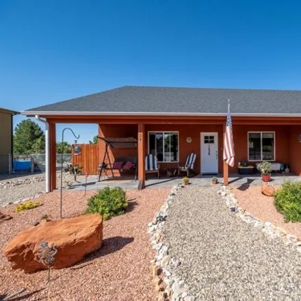 Buy this 3 bed house on 1720 South Lee Drive in Kanab, UT 84741