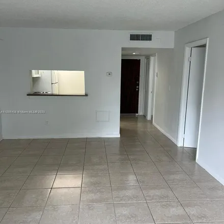 Image 3 - 496 Northwest 161st Street, Miami-Dade County, FL 33169, USA - Apartment for rent